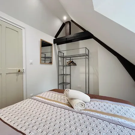 Le Refuge - - Confortable - Parking Public *