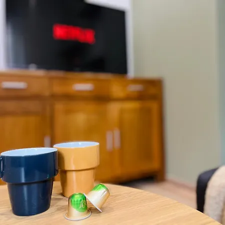 Le Refuge - - Confortable - Parking Public Apartamento *