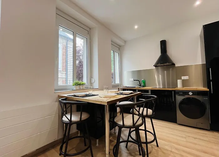 Le Refuge - - Confortable - Parking Public Arras