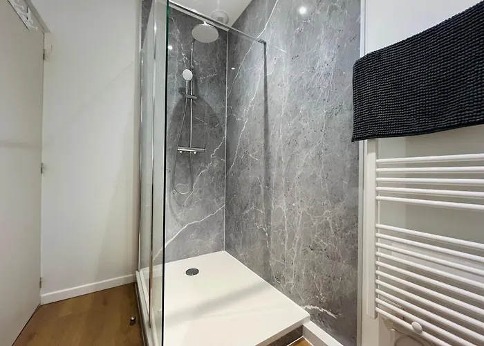 Appartement Le Refuge - - Confortable - Parking Public